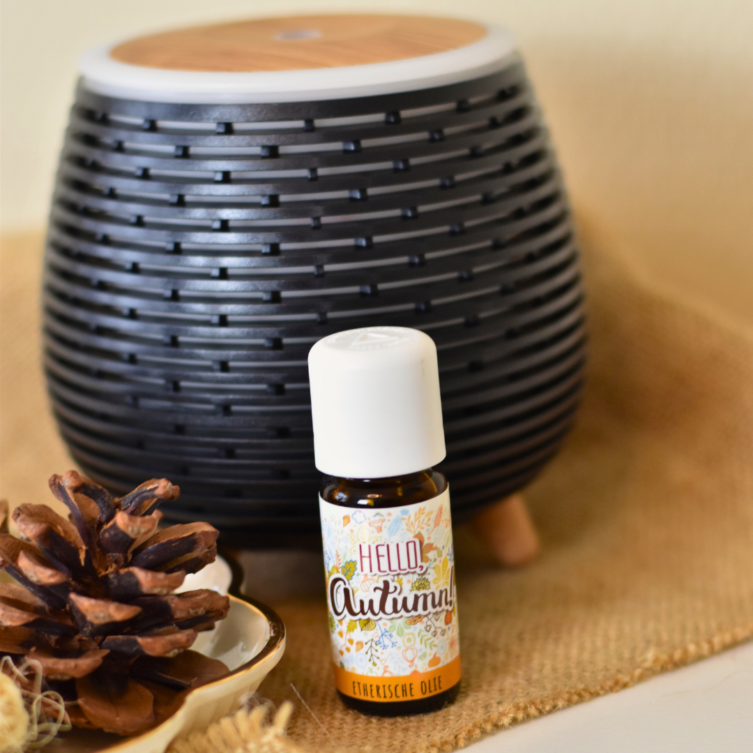 Hello Autumn etherische olie met diffuser en dennenappel